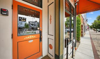 208 S Main St, Algonquin, IL 60102