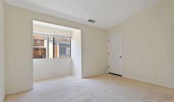 811 Kalpati Crk B, Carlsbad, CA 92008