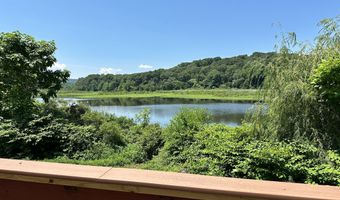 135 Middlesex Ave, Chester, CT 06412