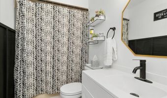 204 Dakota Dr, Andover, NJ 07848