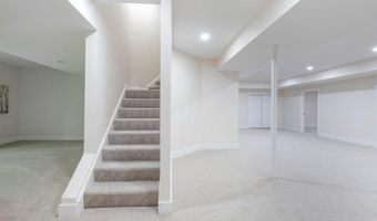 7009 PERSIMMON TREE Rd, Bethesda, MD 20817