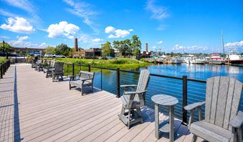 1 Indian Neck Ave 4, Branford, CT 06405