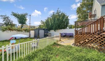 12 PAVONIA Ct 1, Bayonne, NJ 07002