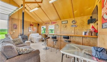 9903 Vermilion Rd, Amherst, OH 44001