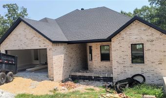6 Carnahan Ln, Bella Vista, AR 72715