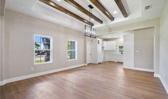 303 E 4th St, Alice, TX 78332