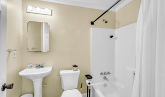 9110 Dove St, Bay St. Louis, MS 39520