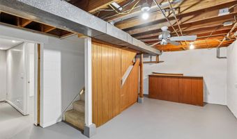 1405 Nile Kinnick Dr S, Adel, IA 50003