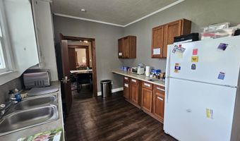 308 W Church St, Aurora, MO 65605