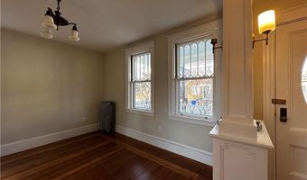 100 Maple Ave, Barrington, RI 02806