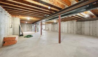 6040 Eden Dr, Aurora, IN 47001