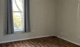 903 Main St 1, Antioch, IL 60002