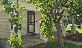 614 S 7th St, Atchison, KS 66002