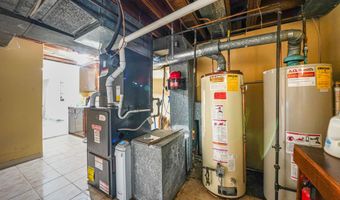 140 Dogwood Rd, Albertson, NY 11576