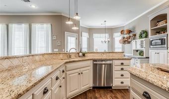 330 Parkhill Ln, Bartlesville, OK 74006