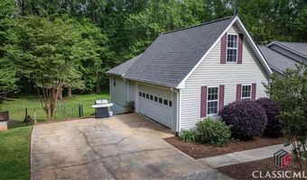 1260 Peacock Dr, Bishop, GA 30621