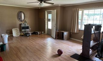 906 W Louisiana St, Beebe, AR 72012