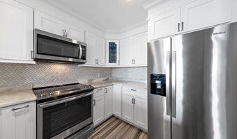 310 W WEST Ave 2E, Beach Haven, NJ 08008