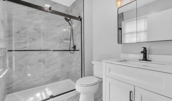 86 Bradford Ct, Aberdeen, NJ 07747
