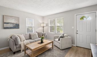 2622 Hiawatha St, Columbus, OH 43211