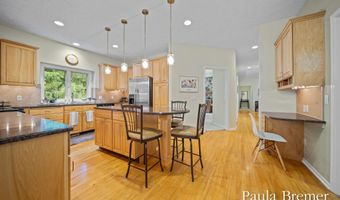 5429 Grand Valley Ct NE, Ada, MI 49301