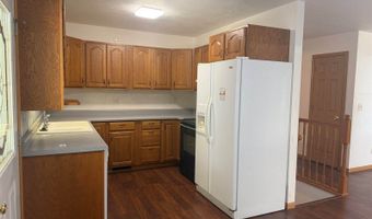 530 S 5th St, Akron, IA 51001