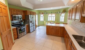 616 N Easton Dr, Angola, IN 46703