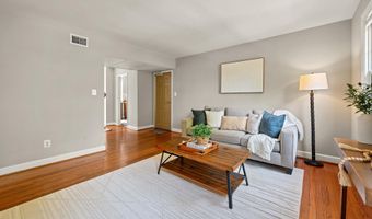706 S FAYETTE St 21, Alexandria, VA 22314