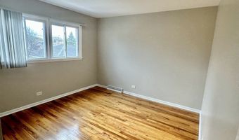 1243 S Mitchell Ave, Arlington Heights, IL 60005
