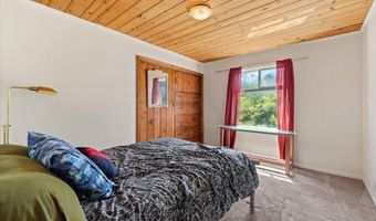 3245 W End Rd, Arcata, CA 95521