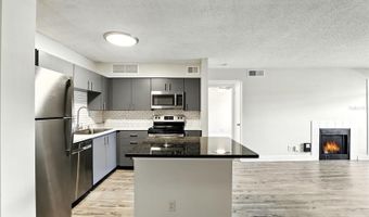 364 NORTHPOINTE Ct 203, Altamonte Springs, FL 32701