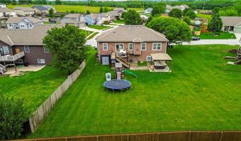 804 N 168th St, Basehor, KS 66007