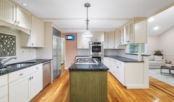 33 Old Village Rd, Acton, MA 01720