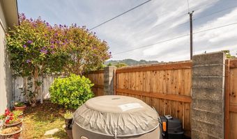 97940 W Benham Ln 4, Brookings, OR 97415