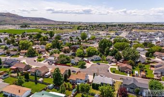 4938 Freedom Ave, Chubbuck, ID 83202