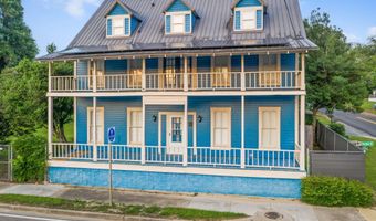 1748 Georgia St, Alford, FL 32420