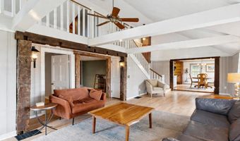 441 Rhoades Hill Rd, Barnard, VT 05031