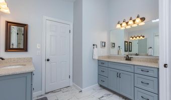 331 SHERINGHAM Dr, Hockessin, DE 19707