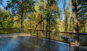 2534 Middle Dr, Arnold, CA 95223