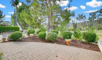 8925 Circle R View Ln, Escondido, CA 92026