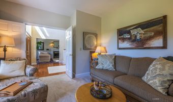 8193 Lavelle Rd, Athens, OH 45701