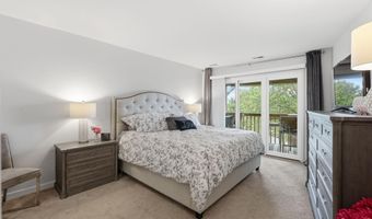 2102 CHESAPEAKE HARBOUR Dr E, Annapolis, MD 21403