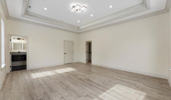 7301 CALVERT St, Annandale, VA 22003