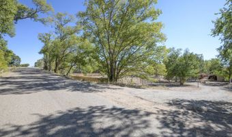 4 BOWERSVILLE Rd, Algodones, NM 87001