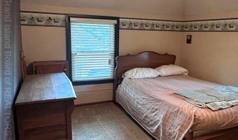 709 N St, Aurora, NE 68818