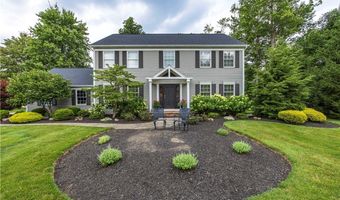 300 Lakeview Cir, Aurora, OH 44202