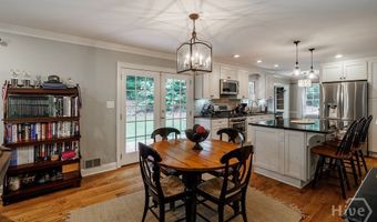 530 Westview Dr, Athens, GA 30606