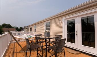 45 Hammond St 3, Newport, RI 02840