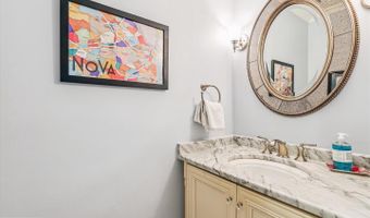 2518 S WALTER REED Dr #A, Arlington, VA 22206