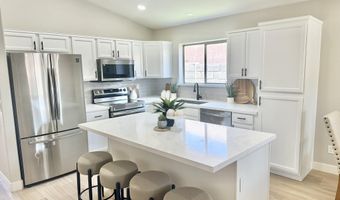1557 W Kesler Ln, Chandler, AZ 85224
